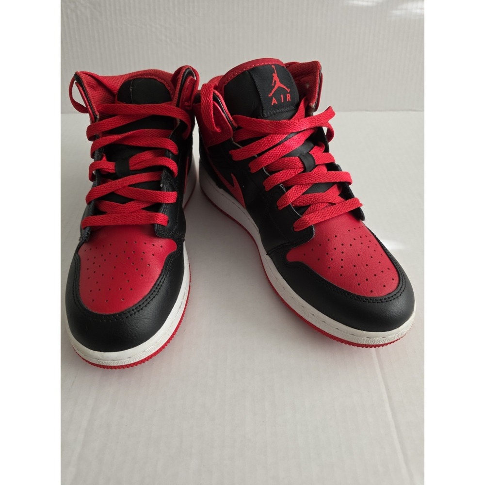 Nike Air Jordan 1 Mid Youth Size 6.5Y Black Red Sneakers DQ8423-060 - Picture 2 of 14